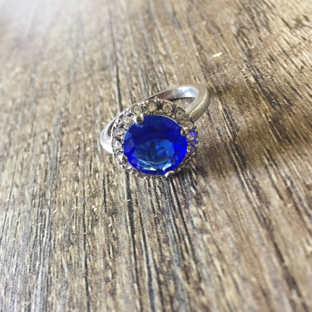 cobalt/royal blue gemstone ring